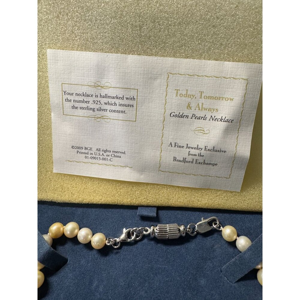 Bradford Exchange Golden Pearl Necklace Freshwater Pearls Swarovski Crystals 17" - Picture 4 of 8